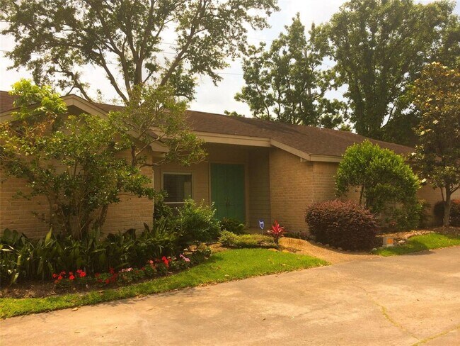 property at 12800 Briar Forest Dr