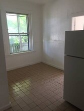 8 Adella Pl, Unit 2 in Boston, MA - Building Photo - Building Photo