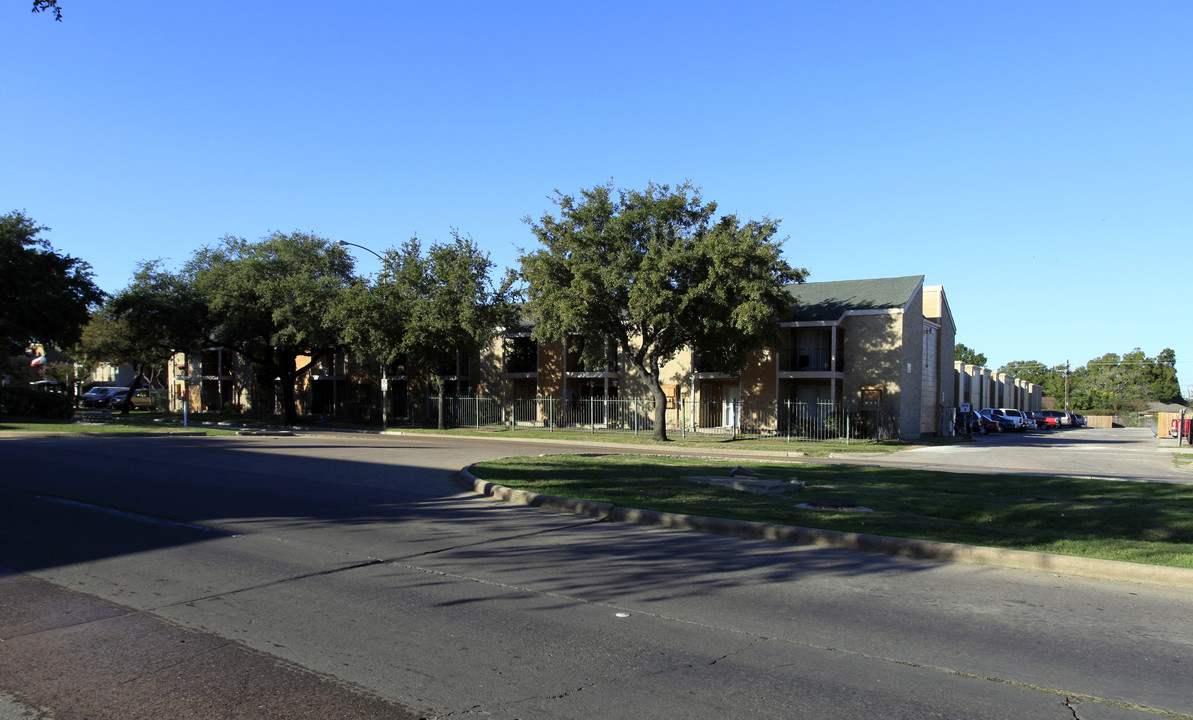 Pebble Walk Apartments in Houston, TX - Foto de edificio