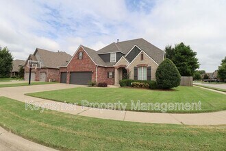 12683 S 67th E Ave in Bixby, OK - Building Photo - Building Photo