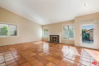 17141 Nevette Ct in Santa Clarita, CA - Building Photo - Building Photo