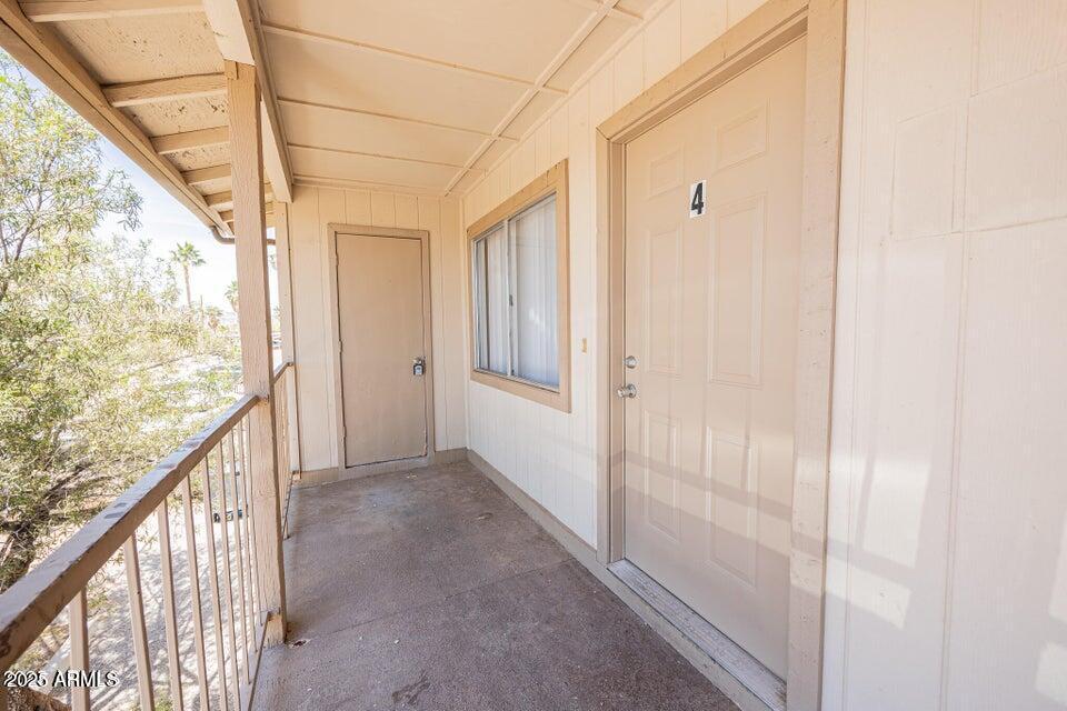 127 S Outpost Rd in Apache Junction, AZ - Building Photo