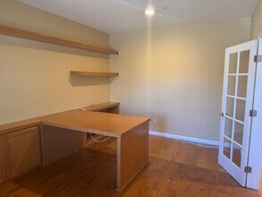 235 Hummingbird Way in American Canyon, CA - Building Photo - Building Photo
