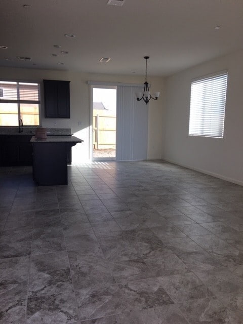 1752 Bristol Ave in Tulare, CA - Building Photo - Building Photo