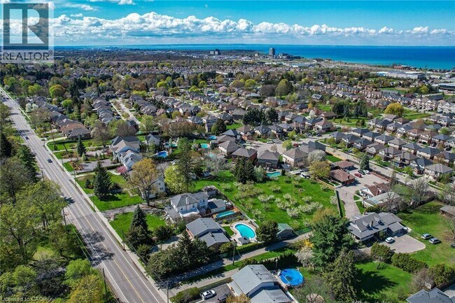 280 Main St W in Grimsby, ON - Building Photo - Building Photo