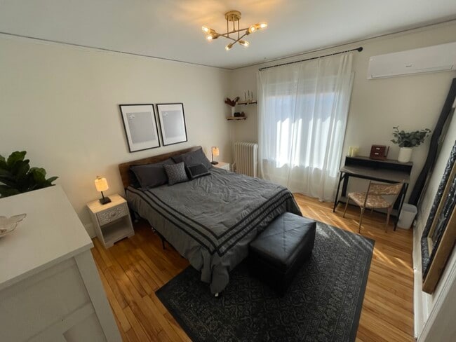 1222 Saint Clair Ave in St. Paul, MN - Building Photo - Building Photo