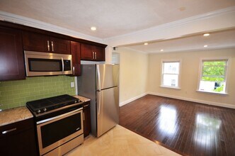 130 Brooks St in Boston, MA - Building Photo - Building Photo