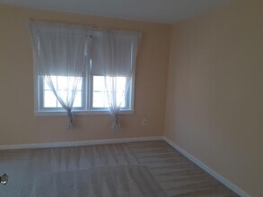 806 S Arlington Mill Dr in Arlington, VA - Building Photo - Building Photo