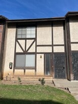 166 E Merrill Ave in Rialto, CA - Building Photo