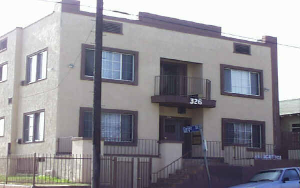 326 Belmont Ave in Los Angeles, CA - Building Photo