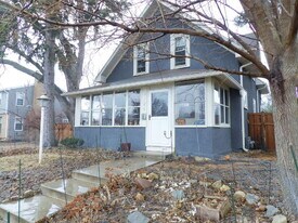 6124 4th Ave S in Minneapolis, MN - Building Photo