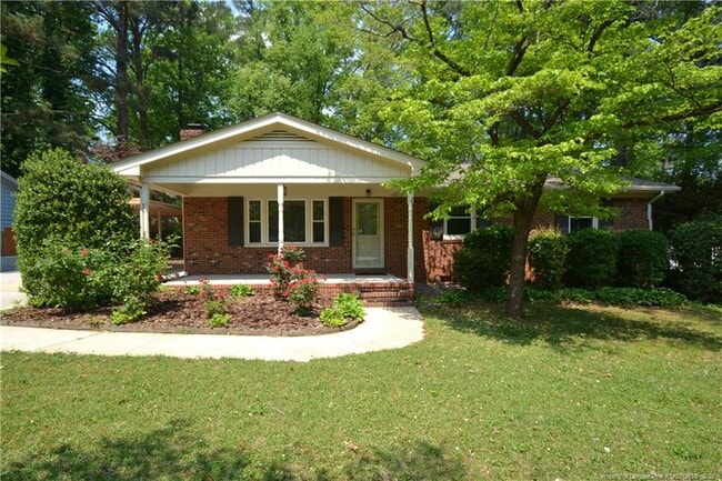 806 Kingswood Dr