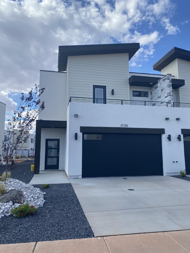 property at 4138 Baywood Dr