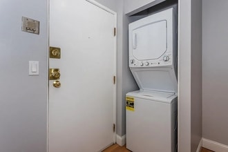 59-69-69 Msgr Patrick J Lydon Way in Boston, MA - Building Photo - Building Photo