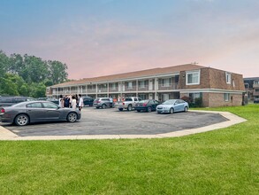 River Ridge Apartments in Davison, MI - Building Photo - Building Photo