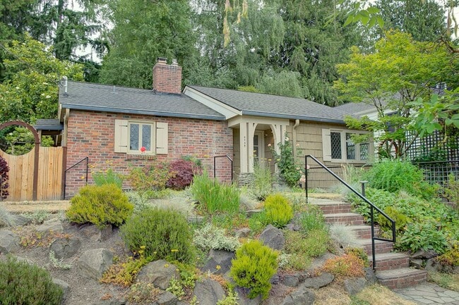 property at 6846 28th Ave NE