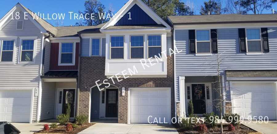 18 E Willow Trace Way in Clayton, NC - Building Photo