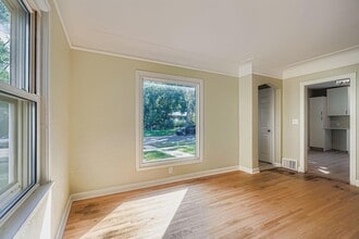 837 Bidwell St in St. Paul, MN - Foto de edificio - Building Photo