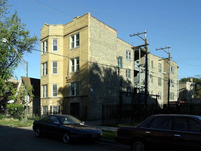 3222-3224 W Beach Ave