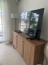 501 NE 82nd Terrace in Miami, FL - Building Photo - Building Photo
