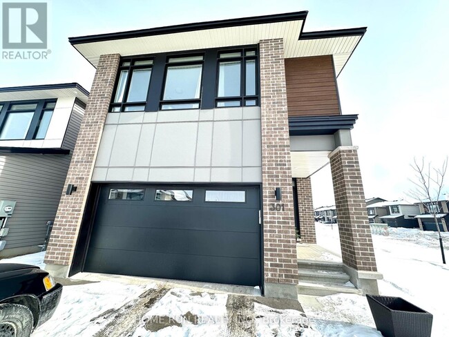 301 Whitham Cres