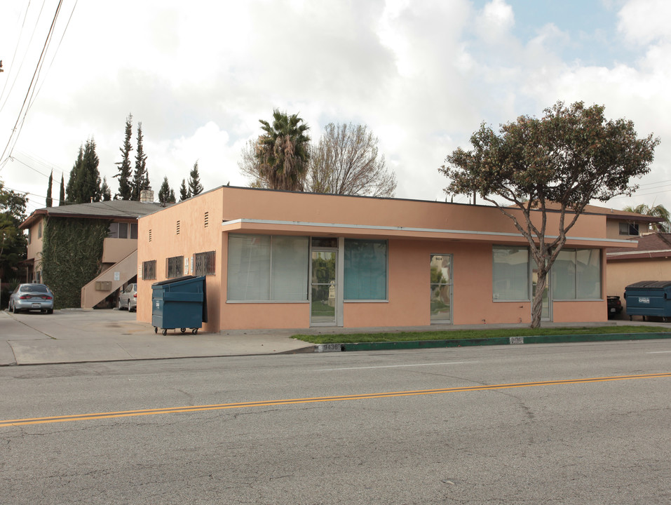 9436 Flower St in Bellflower, CA - Building Photo