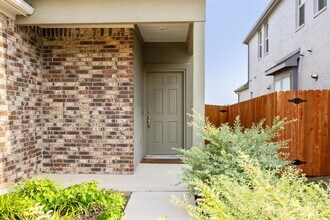 8105 Purple Aster Pass in Leander, TX - Building Photo - Building Photo
