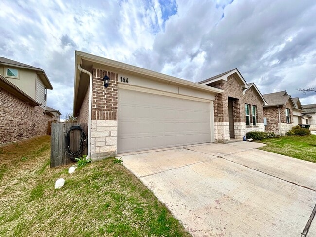 144 Callado Cir in San Marcos, TX - Building Photo - Building Photo