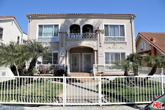 property at 1408 2nd Ave