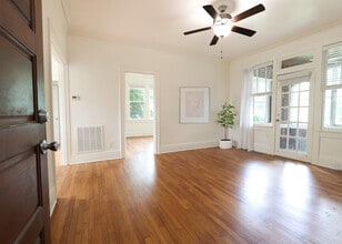 Brinkleys Apartments in Memphis, TN - Building Photo - Building Photo