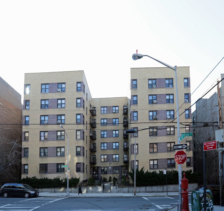 2716-2718 Marion in Bronx, NY - Foto de edificio