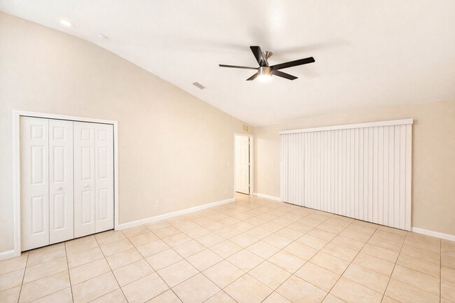 315 Melissa Dr in Lehigh Acres, FL - Building Photo - Building Photo