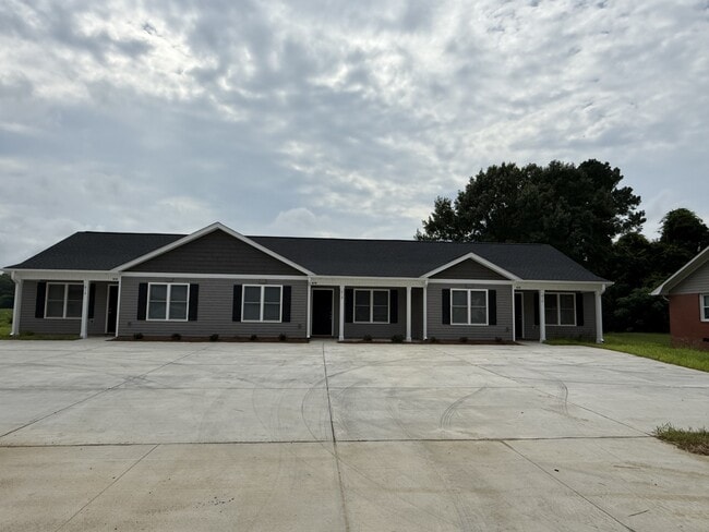 property at 616 S Powell Ave