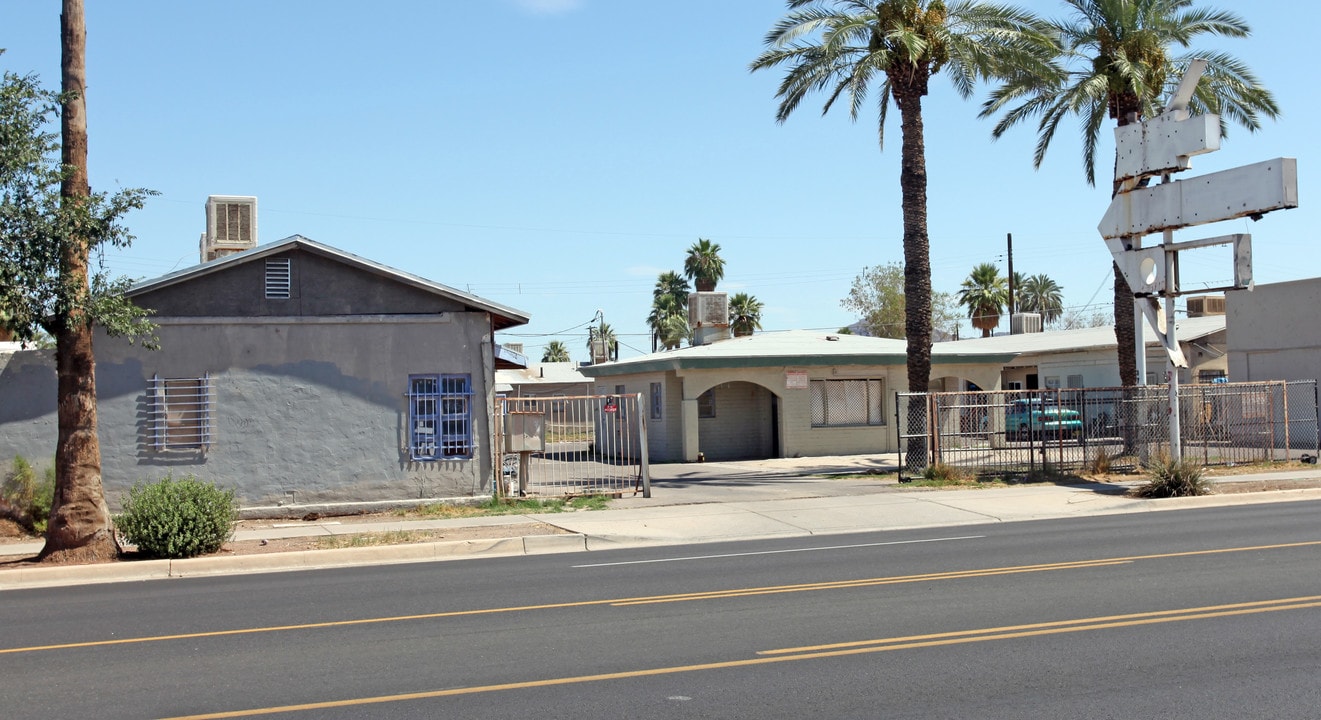 Gateway Park Apartments in Phoenix, AZ - Foto de edificio