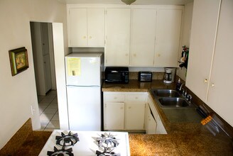 822 Island Ct in San Diego, CA - Building Photo - Building Photo