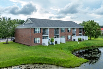 North Chase Apartments in Wilmington, NC - Foto de edificio - Building Photo