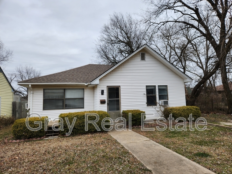 514 W 23rd St in Ada, OK - Building Photo