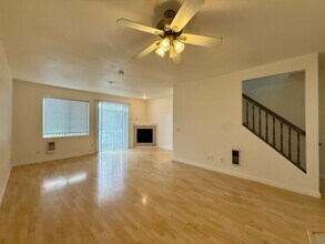 10545 SW Cougar Ln in Beaverton, OR - Building Photo - Building Photo