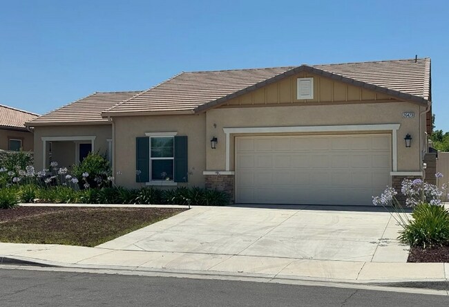 property at 26423 Rediron Ct