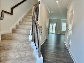 175 Creekview Rd in Hendersonville, NC - Building Photo - Building Photo