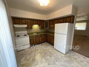 900 8th St in Highland, IL - Building Photo - Building Photo