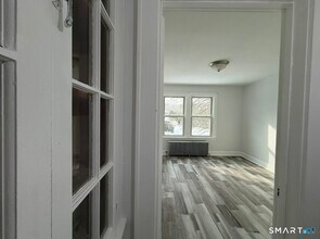 8 Garden St in Naugatuck, CT - Building Photo - Building Photo