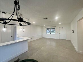 3508 NW 23rd St in Lauderdale Lakes, FL - Building Photo - Building Photo