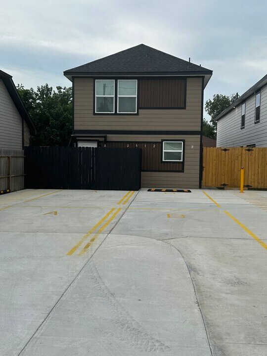 2312 Wavell St in Houston, TX - Building Photo