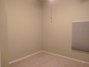 1236 S Washington St, Unit #2 in Lockport, IL - Foto de edificio - Building Photo