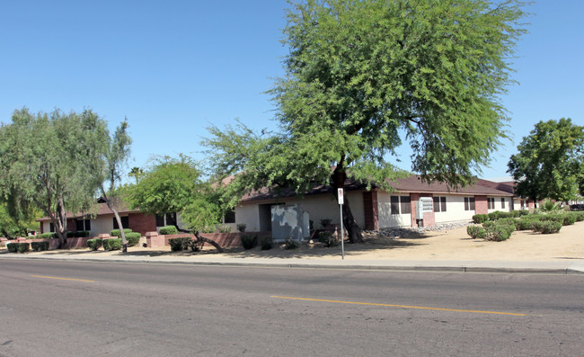 St. Marys Manor in Phoenix, AZ - Building Photo - Building Photo