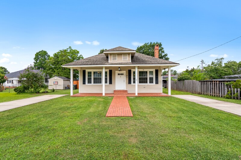 302 N 10th St in Erwin, NC - Building Photo