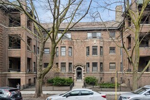 924 W Schubert Ave in Chicago, IL - Building Photo