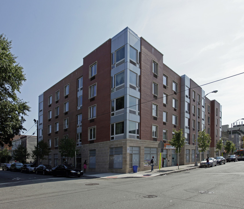 Webb Apt in Jersey City, NJ - Foto de edificio