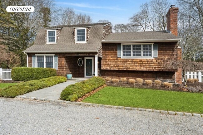 property at 44 Midhampton Ave